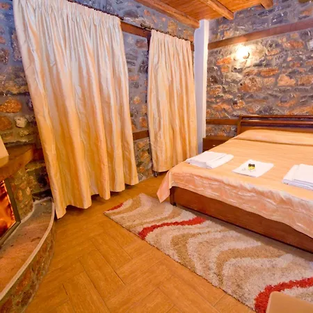 Toitos Bed & Breakfast Agios Athanasios (Pella)
